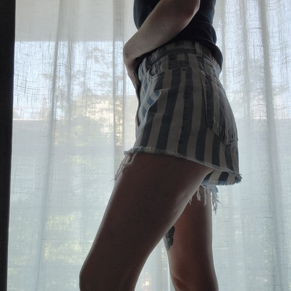 Jean shorts size 25 - Picture 6 of 7